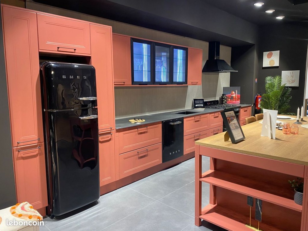 Cuisine d'exposition rose terracotta - Evdema France